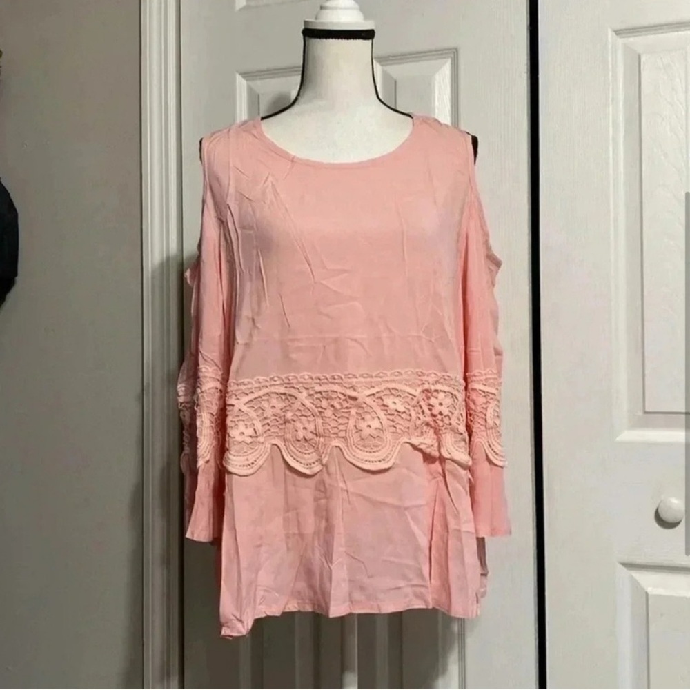 Blue B peach & lace cold shoulder NWT blouse tunic top shirt LARGE